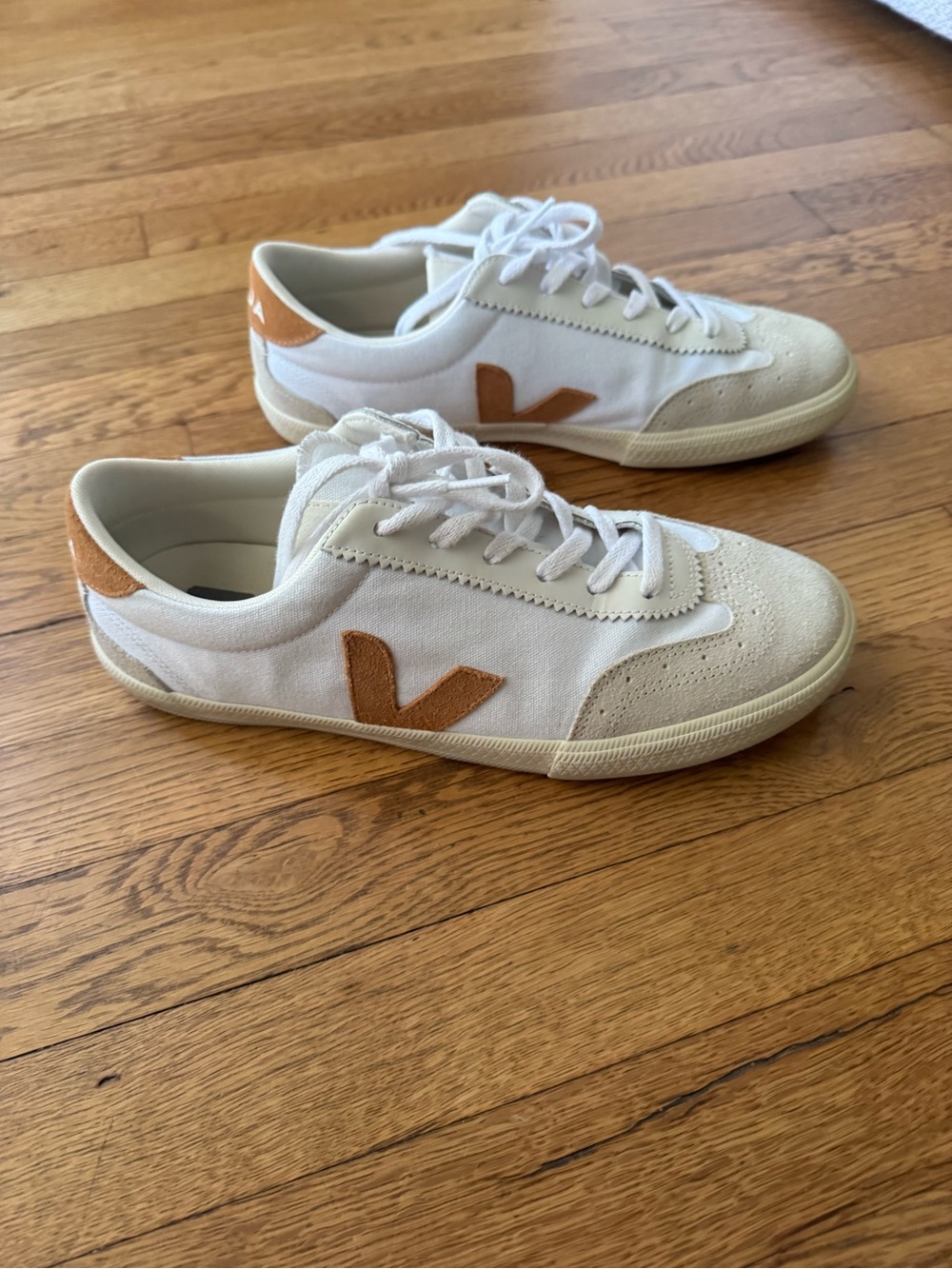 Veja Volley Sneakers
